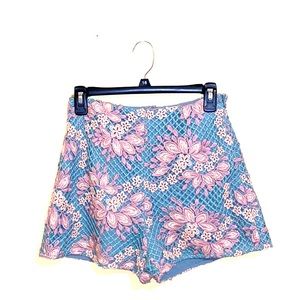 Cuteee floral shorts!